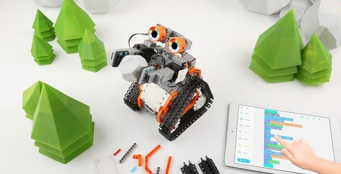  Robot Astrobot