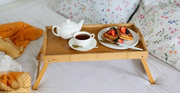 Столик для завтраков в постель