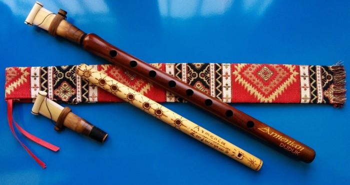 Армянский инструмент дудук