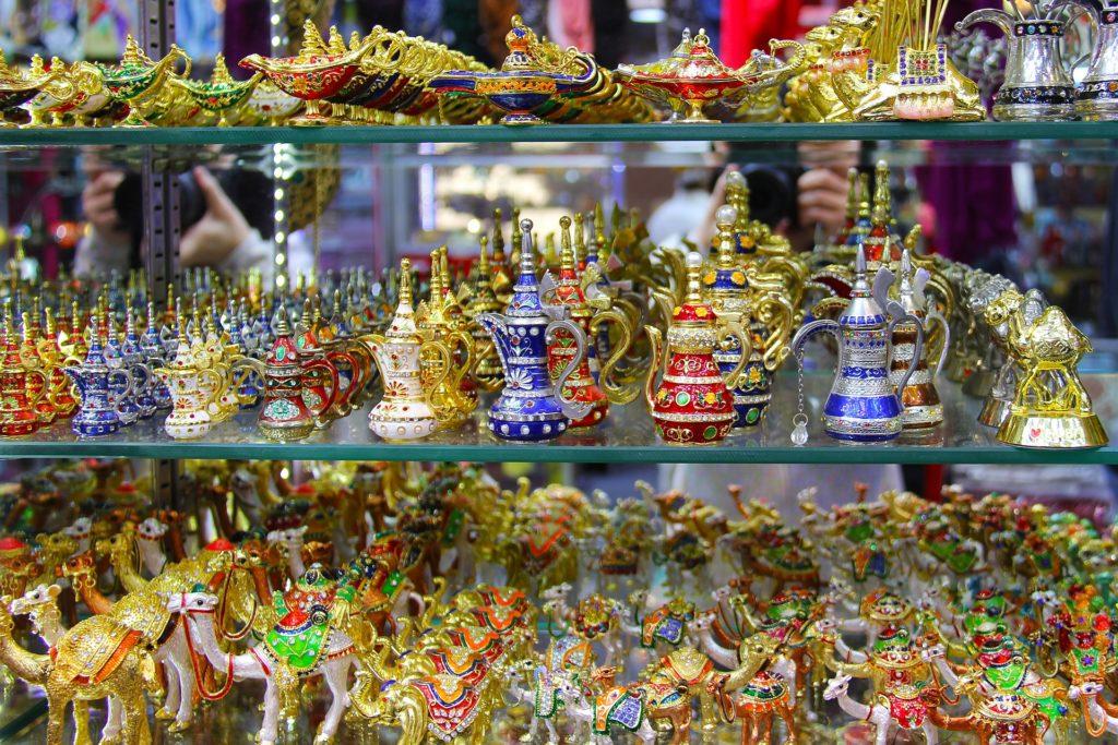 Сувениры из Арабских Эмиратов - что привезти и где купить недорого